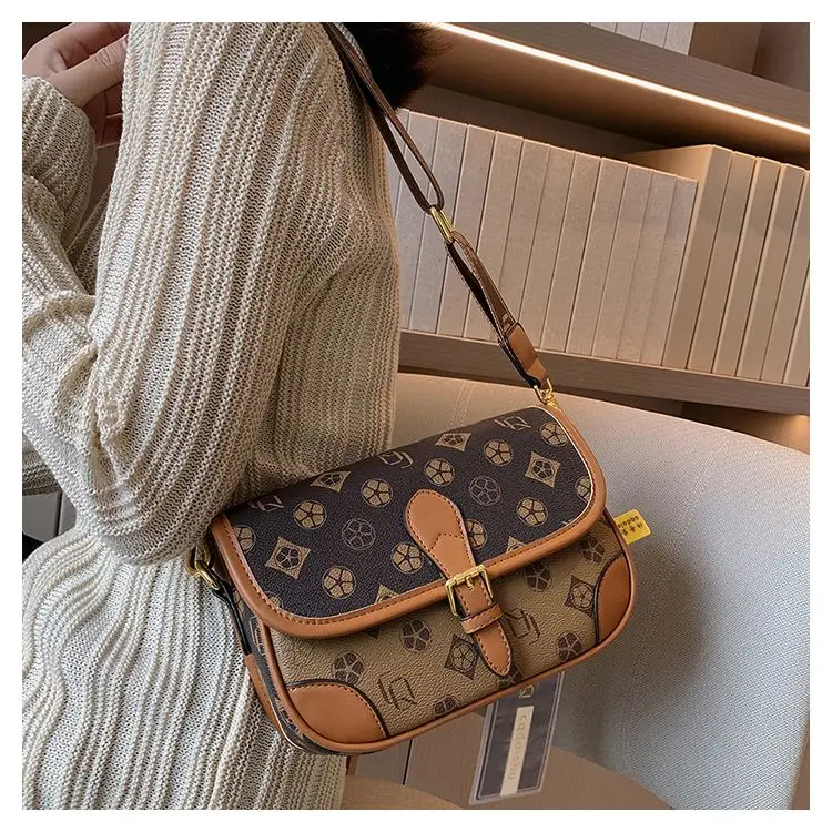 Louis Vuitton Gibeciere PM Monogram