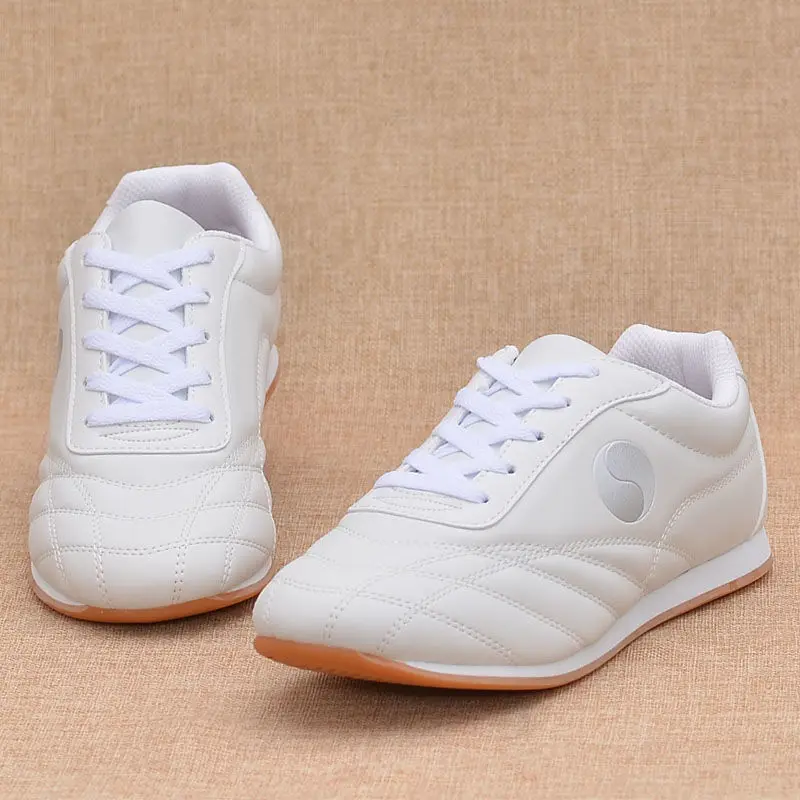 Chinese Kung Fu Shoes Martial Arts Shoes Leather Breathable Shaolin Taiji Karate Taekwondo Sneakers
