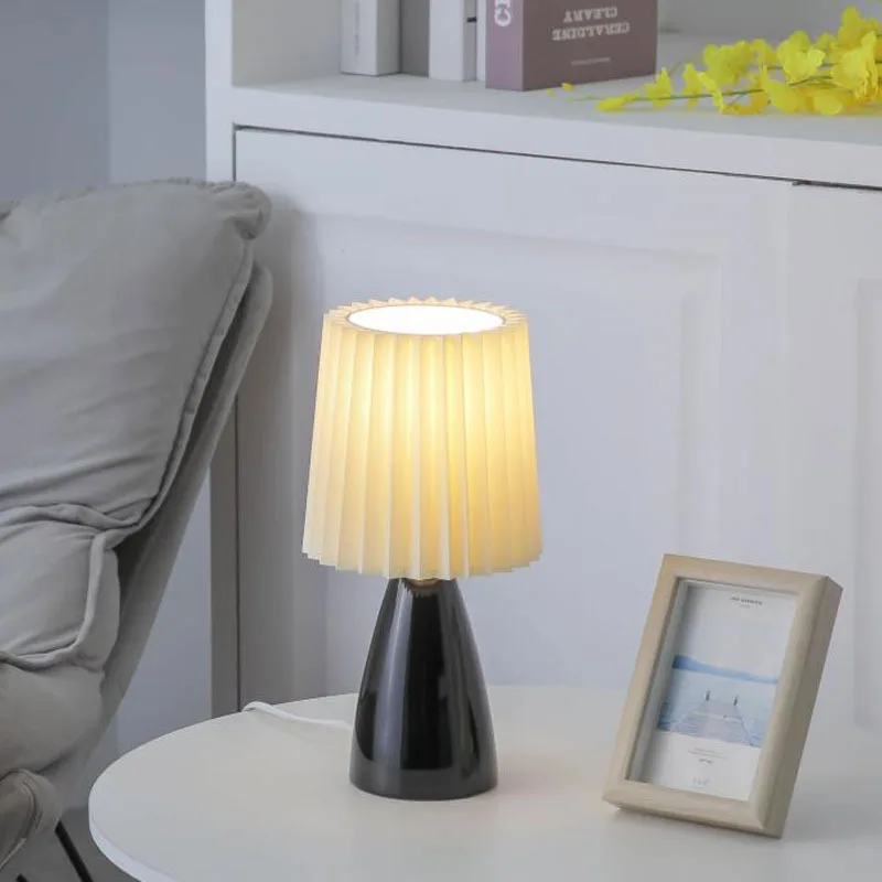 Table Lamp LED Night Lamp Milkshake Bedroom Night Lamp DESK LIGHT E27 Pleats Table LED INS Floor Girl Bedside Ceramic Indoor Lighting