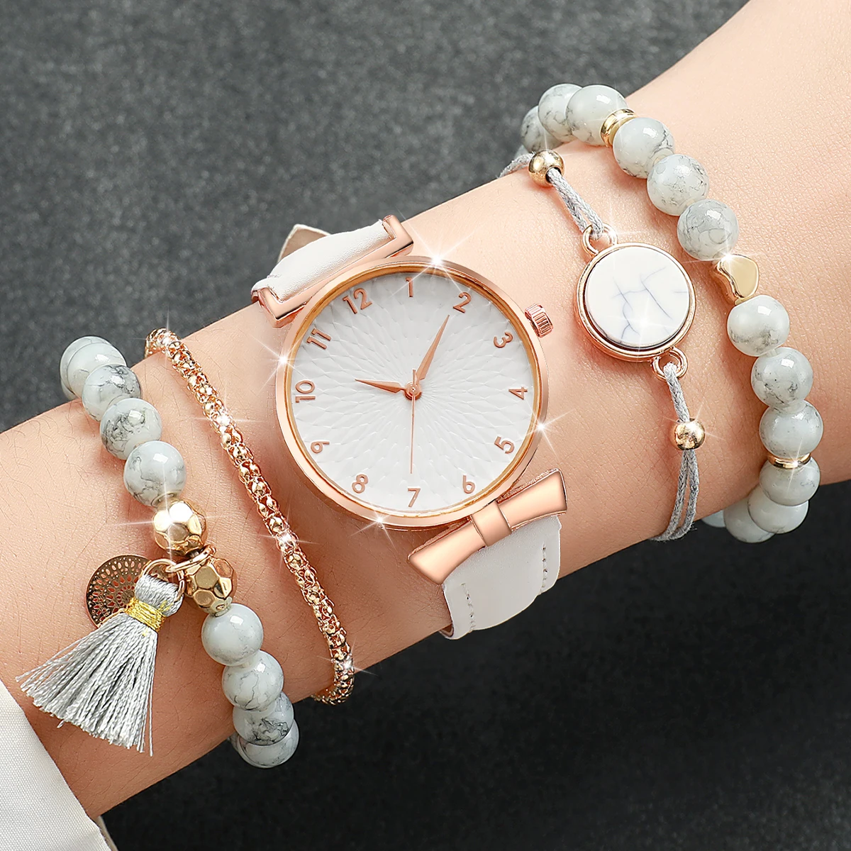 5PCS/Set Women's Watch Fashion Arabic Dial Quartz Watches Leather Band Wristwatches Beads Bracelets Set（Without Box） 3
