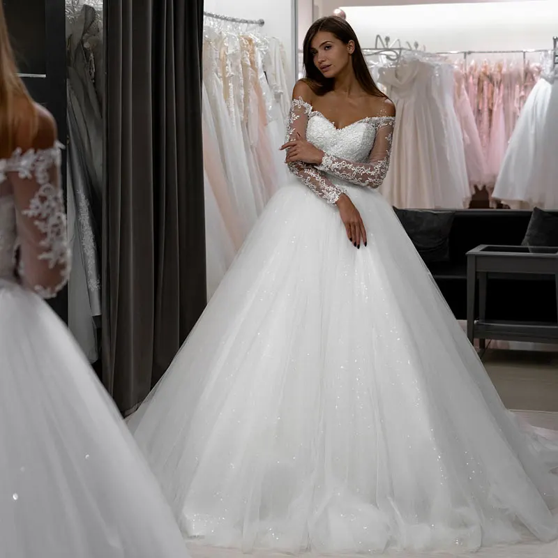 

Elegant White Off the Shoulder Long Sleeve Bridal Gown with Tulle Floor-Length Wedding Dress for Women vestidos de novia