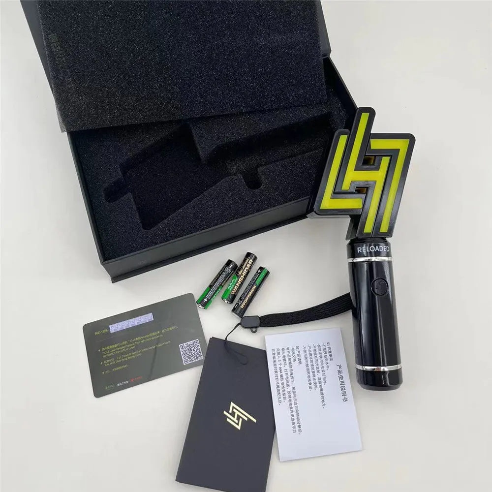 

Коллекция флуоресцентных игрушек для фанатов Lu Han Lightstick