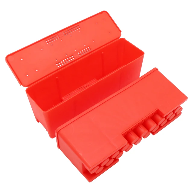 Bee Feeding Box Queen Méh Szállító Doboz Ketrecekkel Tenyésztő Berendezés Cellás Műanyag Inkubátor Méhész Eszközök