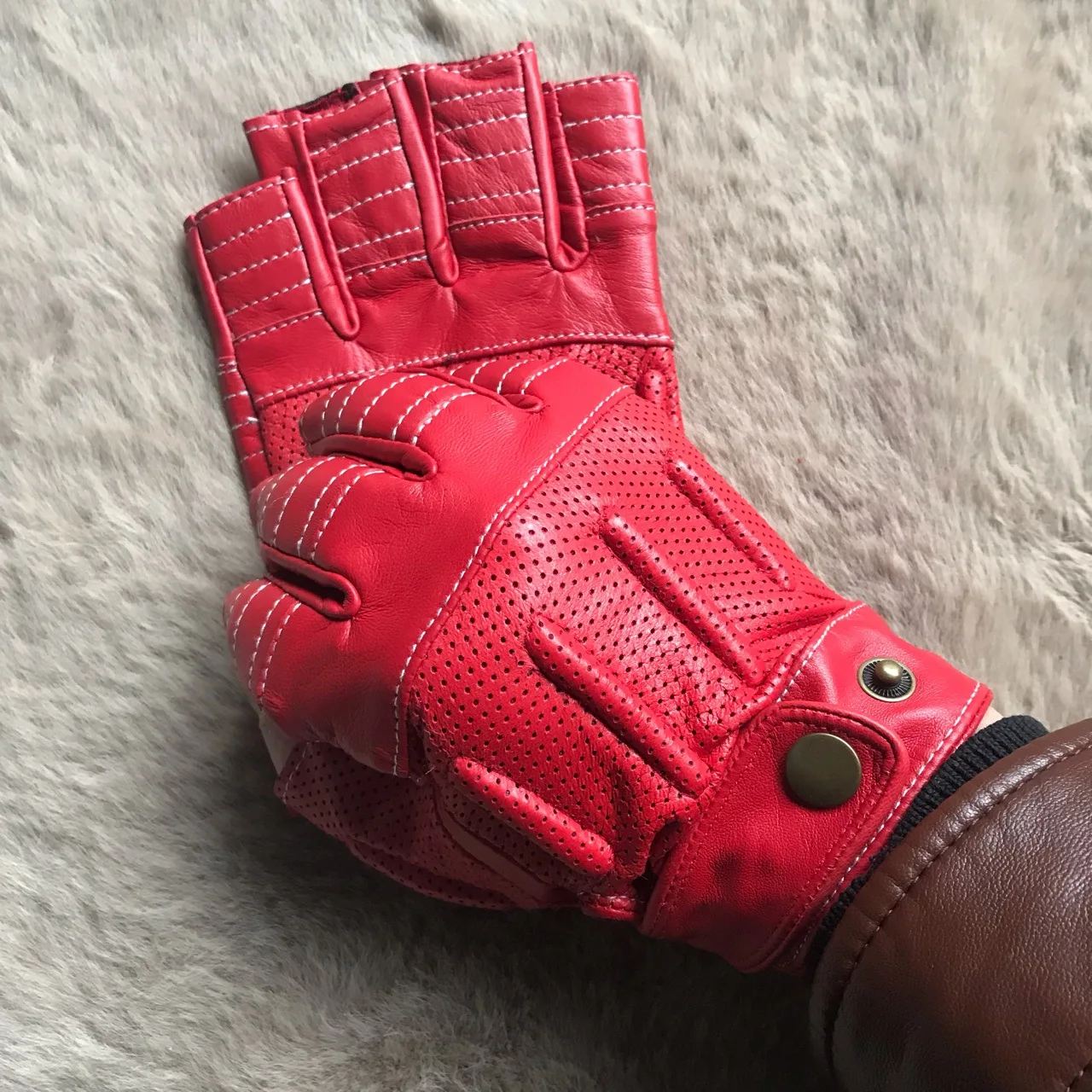 motorcycle-driver-lambskin-gloves-for-men-retro-resistant-anti-slip-contrast-color-mittens-fingerless-leather-guantes-hombre