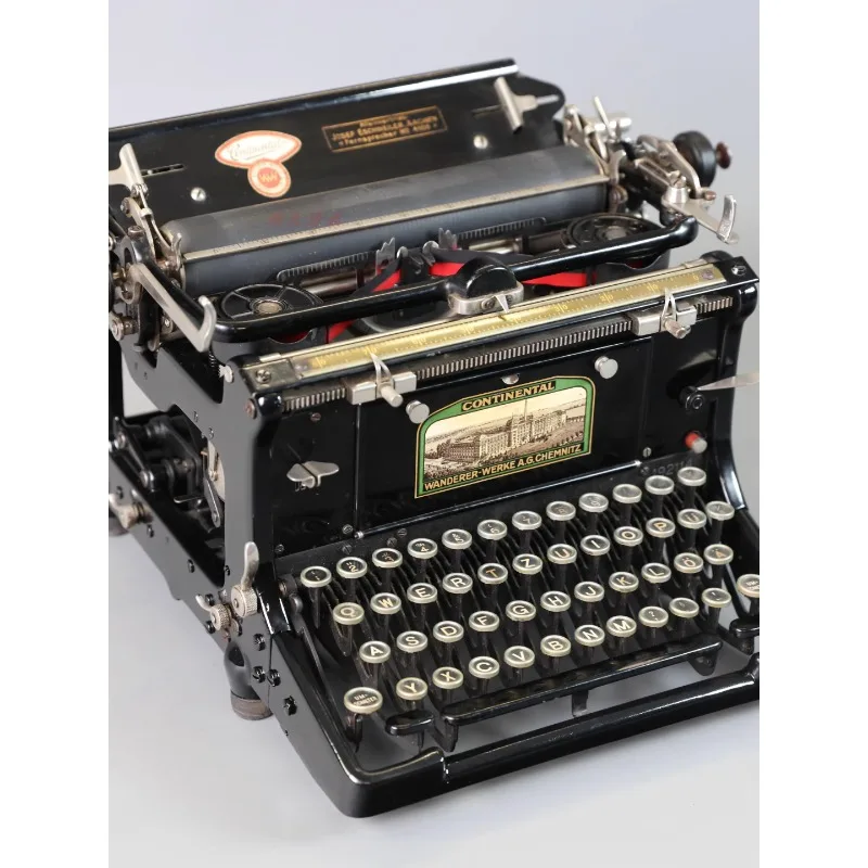 

Antique Vintage Mechanical Typewriter Typing Normally