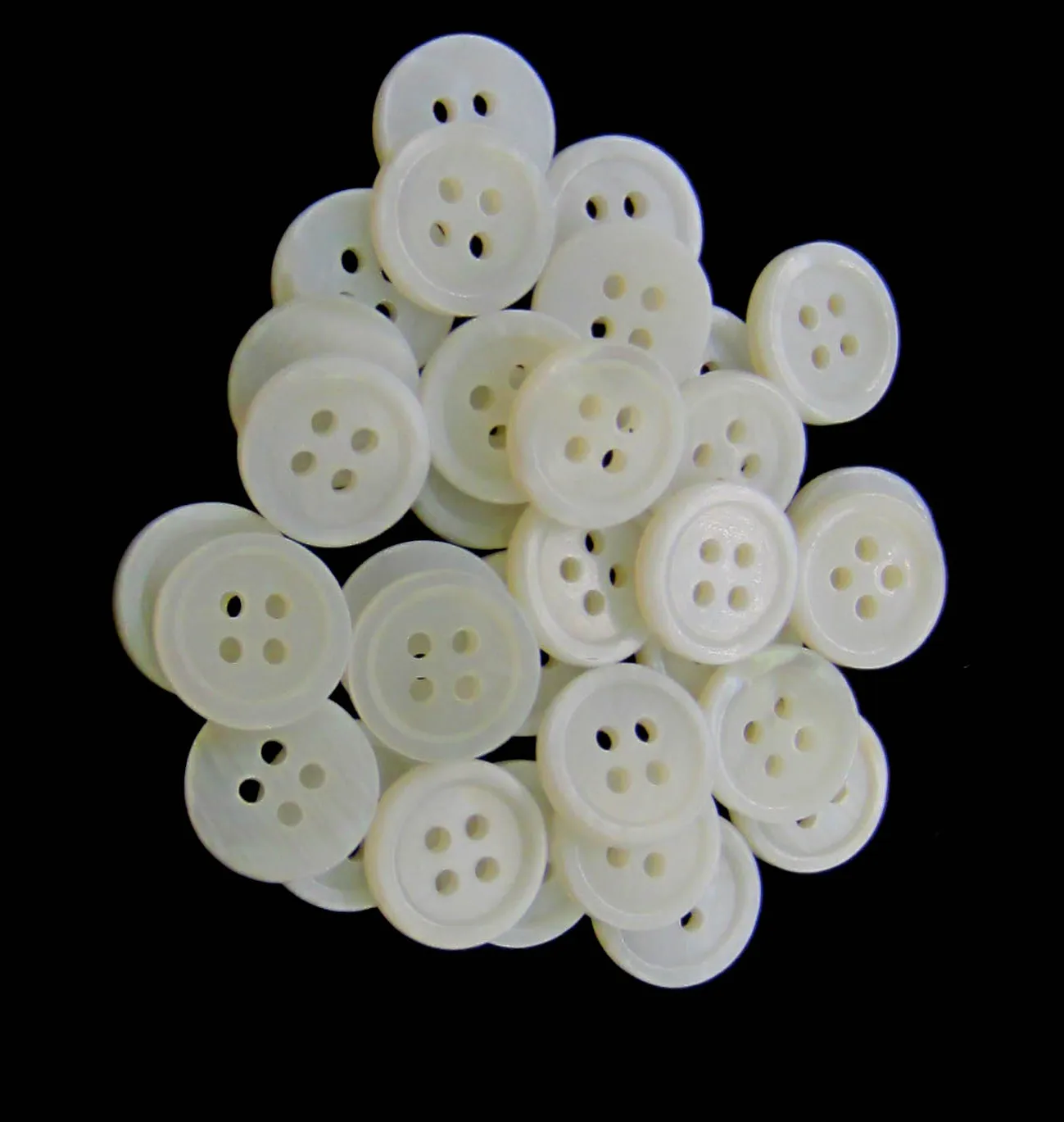 10PC White Natural Shell Sew 2/4 Holes Button Black Mother of