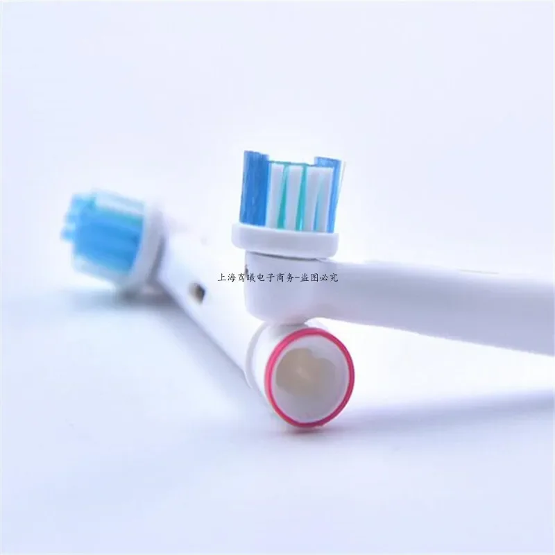 Рисунок 5 - Сменные насадки для электрической зубной щетки Oral-B