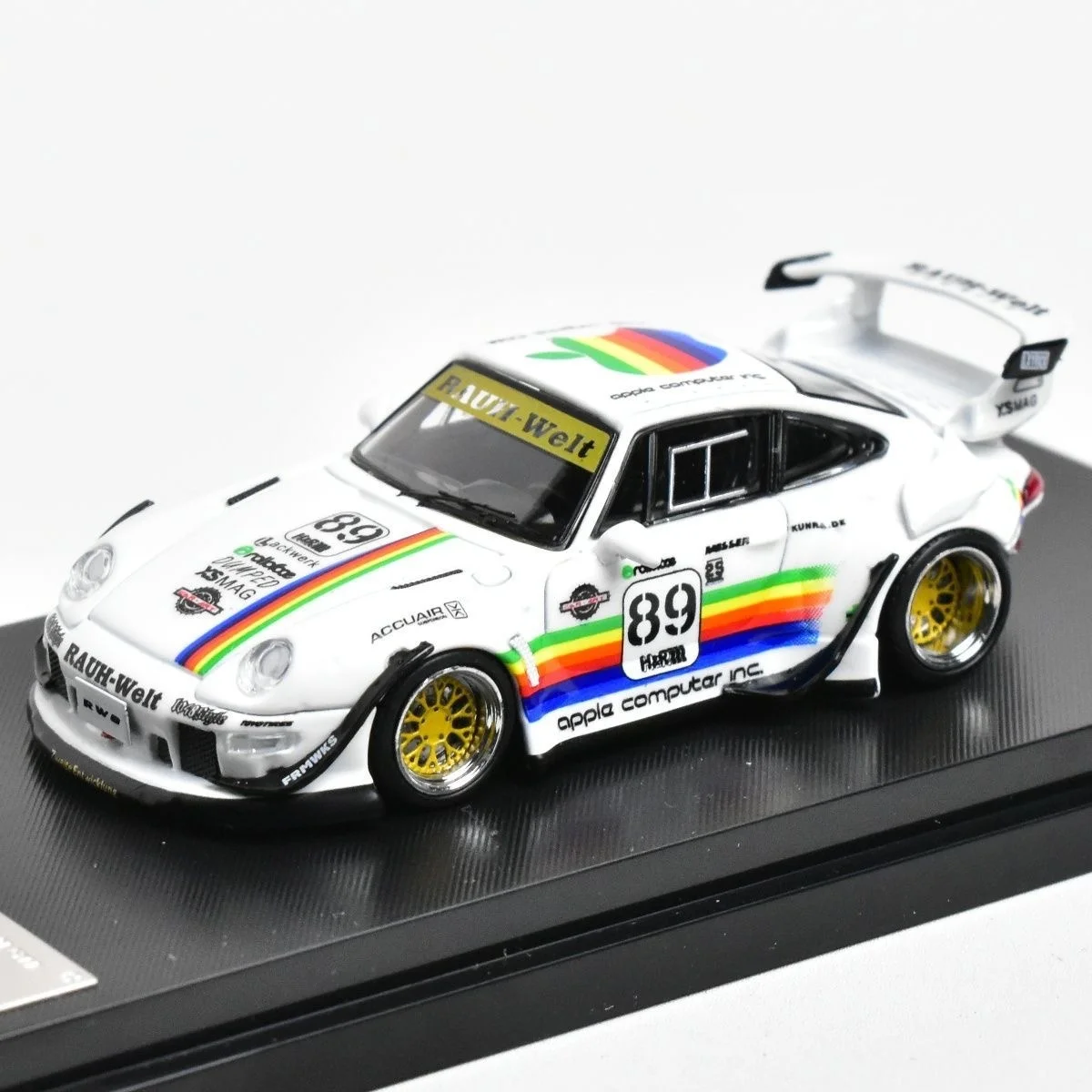 SW STAR 1:64 993 Wide-body RWB modified White Apple Status has alloy car model set 5