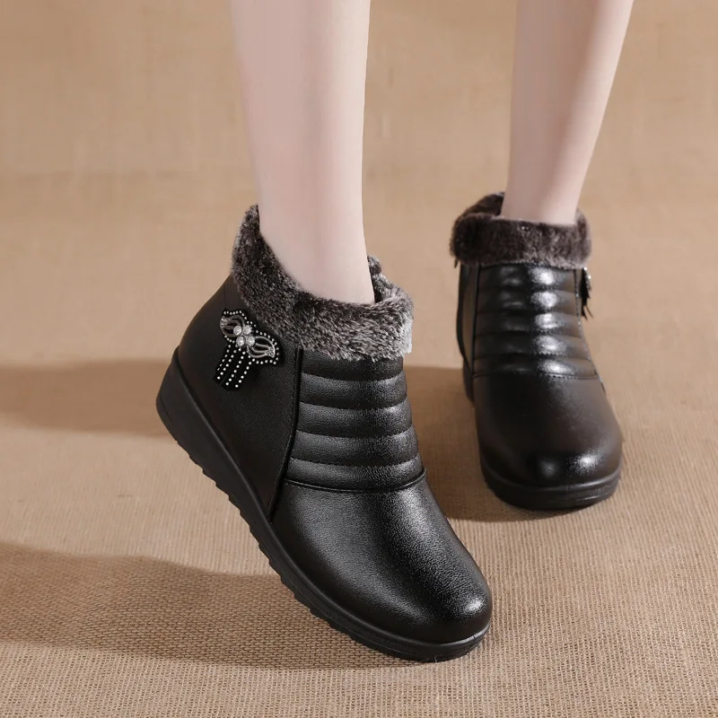 Warm and Elegant Plush Lace-up Ankle Boots for Women – Comfort and Style Guaranteed