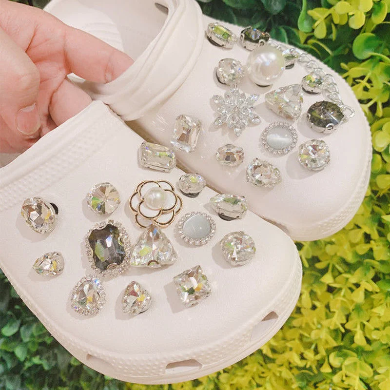 Luxury Rhinestones Croc Charms Designer DIY Bling Diamond Shoes Charms for  Croc Vintage Fashion Elegant Bow Shoes Accessories
