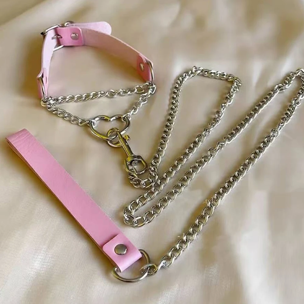 Buckle-style neck strap with metal rings and layered chain accents