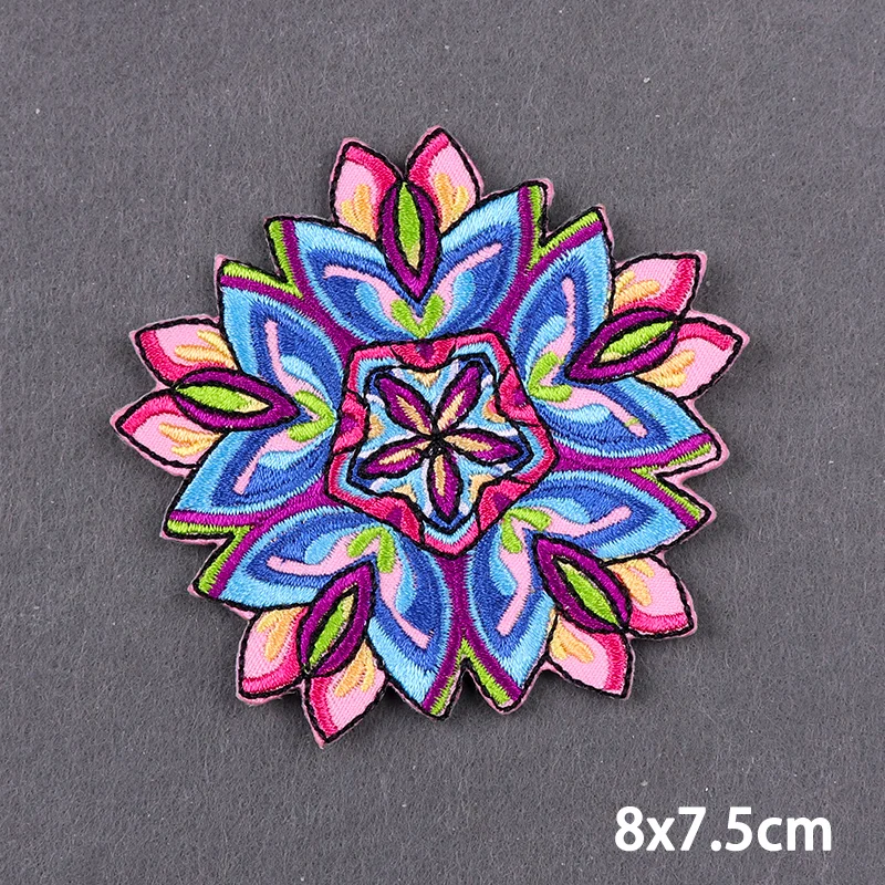 Toppa A Cuore Ricamata Da Cucire – Applique Hippie Con Fiore, Ricamo Distintivo, Dimensioni 7.4 X 9 Cm - 4