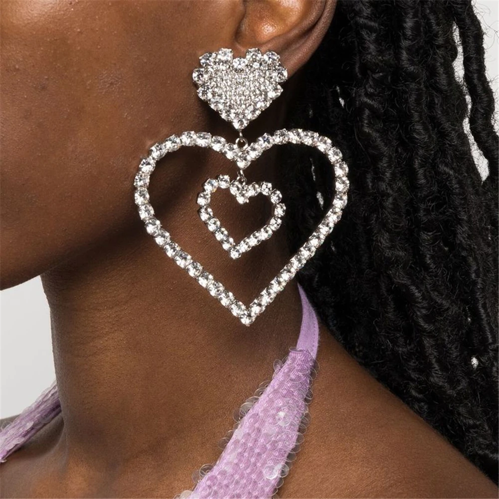 

Fashion Ornaments Geometric Rhinestone Earrings Personality Temperament Luxurious Rhinestone Hollow Heart Earrings Wholesale