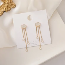 

South Korean Trend Earrings Creative Design Sense Retro Wind And Cloud Small Earrings Fashion Women's Earrings Party Gifts