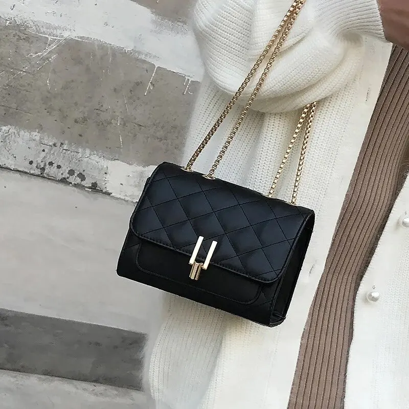 WMNS Long Rectangle Quilted Style Clasp Closure Shoulder Bag - Chain Strap  / Black