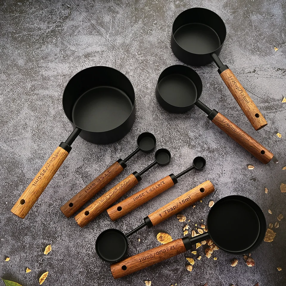 Set 8 Misurini Da Cucina In Acciaio Inox Con Manico In Legno – Tazze Dosatrici 250ml, 125ml, 80ml, 60ml E Cucchiai 15ml, 5ml, 2.5ml, 1.25ml – Per Cucinare, Bar, Spezie - 2