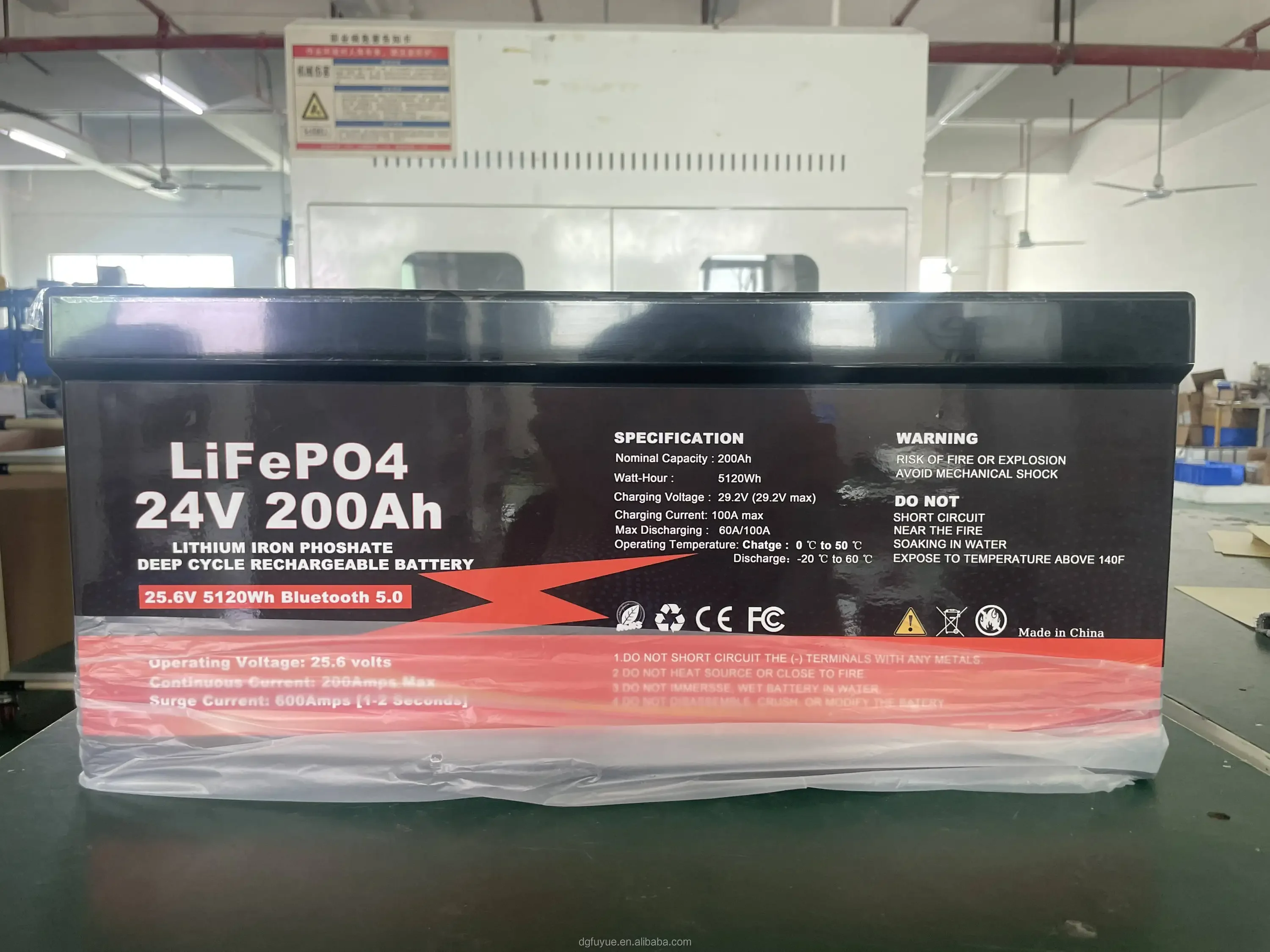 LiFePo4 Battery 12V 50AH 100Ah 200Ah 400Ah Bluetooth IP65 Waterproof Heating Balance Solar Battery