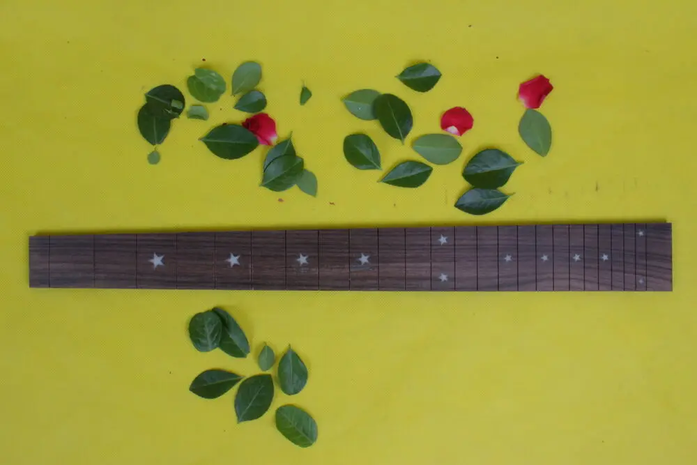 

Yinfente Electric Guitar Fretboard 24 Fret 25.5 Inch Rosewood Star Inlay for Luthier Use DIY Guitar Parts Replacement