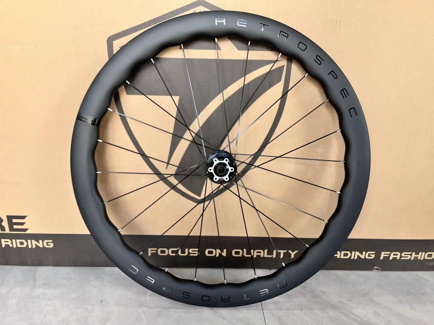 ノーブランド カーボンホイール 90mm フロントのみ カーボンホイールフロント - メルカリ