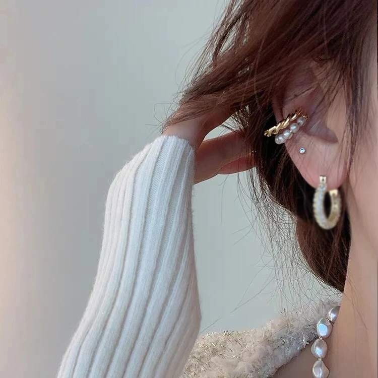 Ear clip earrings Korean Gold Color Double Circle Twist Pearl Ear Cuff Vintage Geometric Circle Earcuff Fake Piercing Pearls Clip on Earings