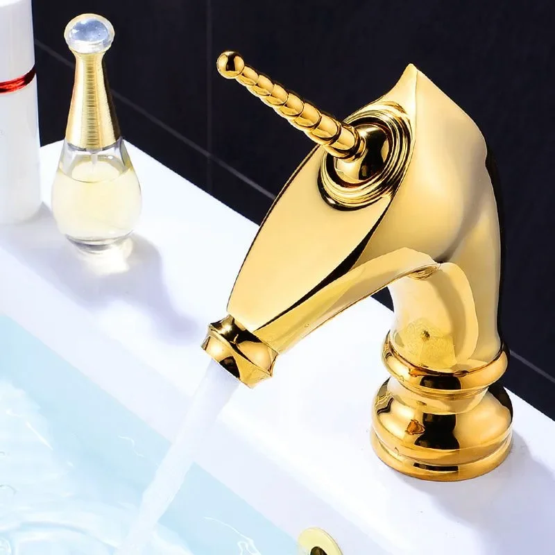 Basin Faucets Brass unicorn Bathroom Sink Faucet Single Handle Deck Mounted Toilet Hot And Cold Mixer Water Tap