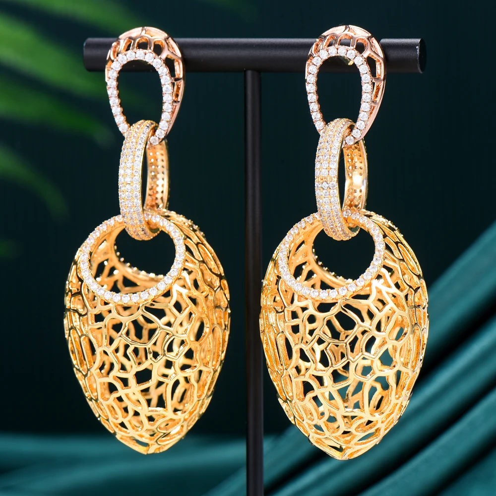 

Kellybola Luxury Gorgeous Hollow Ball Pendant Earrings For Women Wedding Party Shiny Earrings Jewelry High Quality Accessories