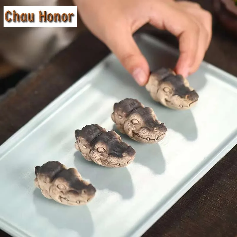 Chinese Yixing Purple Clay Tea Pet Handmade Sculpture Baby Crocodile Statue Ornaments Tea Figurine Craft Zisha Teaset Decoration