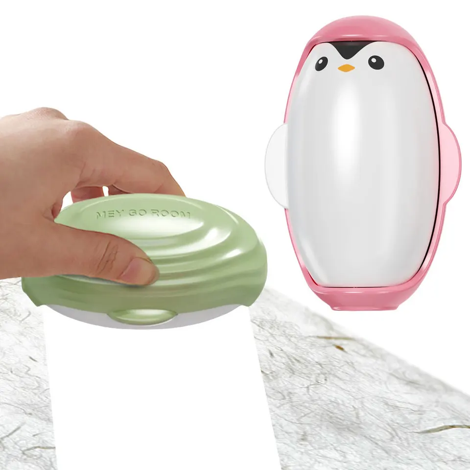Reusable Portable Penguin Shape Lint Remover