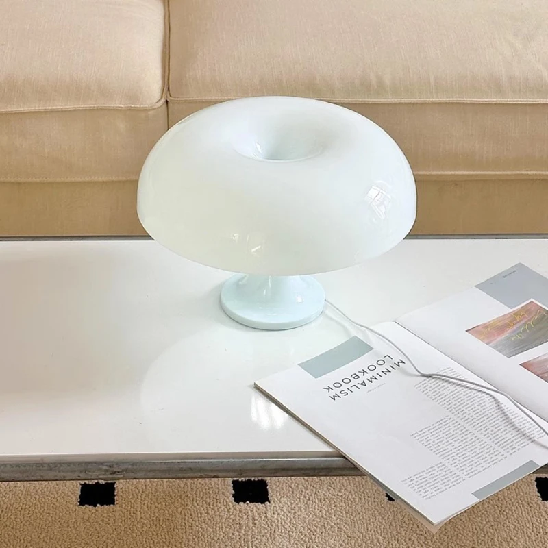 Mushroom Table Lamp Hotel BedRoom Lighting Desk Lamp Bedside Decoration Lighting Lamp Modern Minimalist Atmosphere Desk Light 5