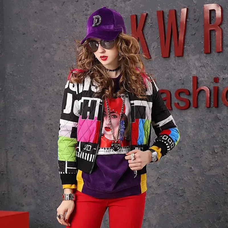 Рисунок 4 - Зимнее плотное женское короткое пальто