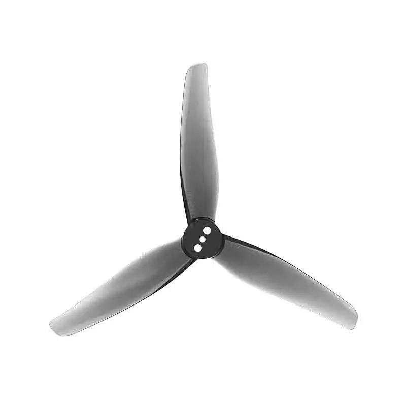 Hélices FPV HQ 3.5x2.5x3 3 pales, gros plan sur le moyeu et les pales.