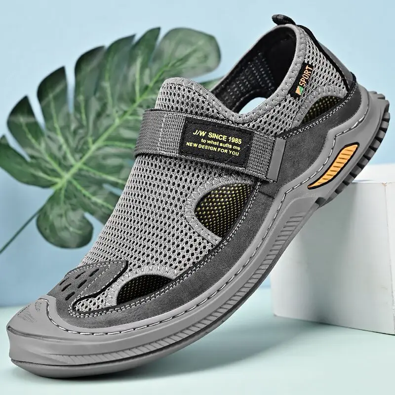 

Men's plus size casual beach shoes summer breathable soft-soled sports sandals fashion students comfortable sports slippers