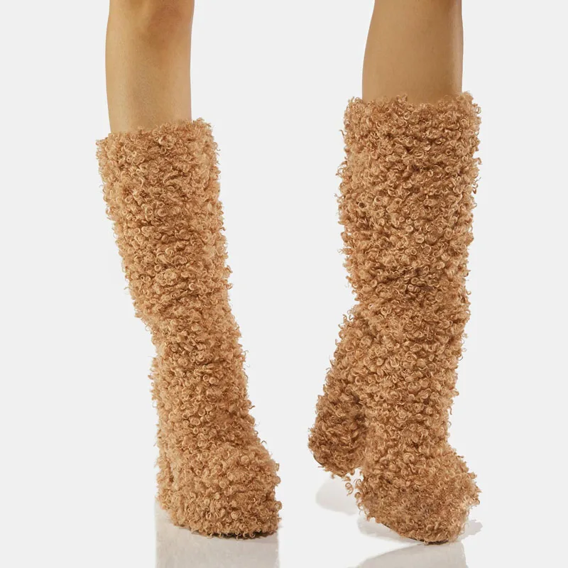 

Fashion Teddy Brown Curly Fleece Fur Knee Boots Woman Platform Chunky High Heels Winter Full Frizzle Fur Boots Runway Long Botas