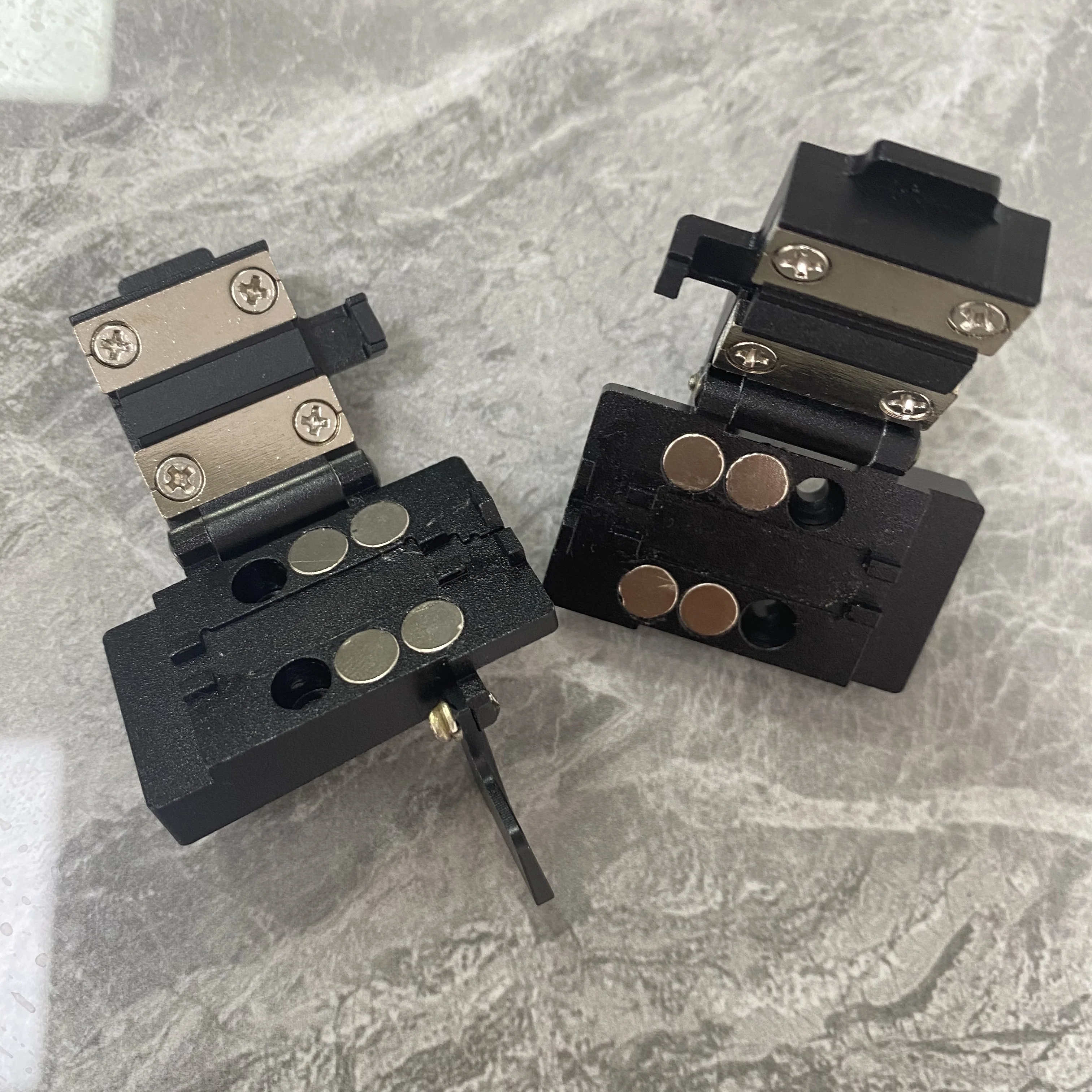 Free Shipping 3 in 1 Fiber Fixture Shealth Clamps Fiber Holder for FSM-50S Fiber Optic Fusion Splicer Machine