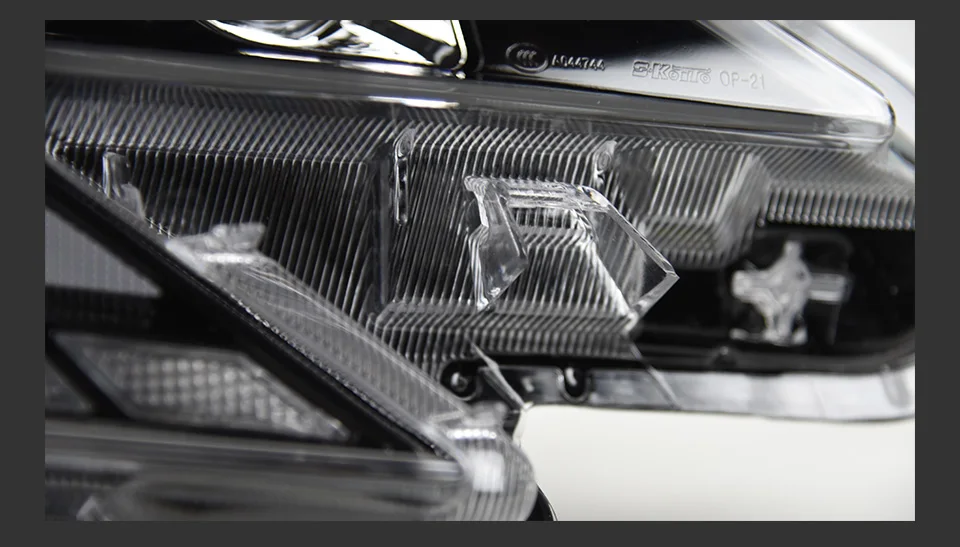 AKD Head Lamp for Toyota Mark X Reiz LED Headlight 2013-2017 Headlights Reiz DRL Turn Signal High Beam Angel Eye Projector Lens