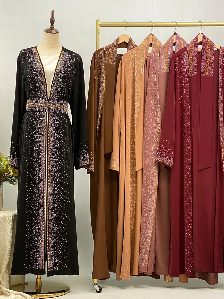S.H ARAB SHOP عباية حجر الراين الفاخرة 3