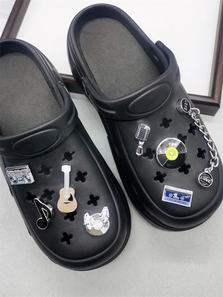 8PCS Punk Rock Musik Schuh Charms DIY Kette Dekorationen Retro Gitarre Clogs Schuhe Schnallen Zubehör Lautsprecher Schuh Clips Ornamente – Detail 8
