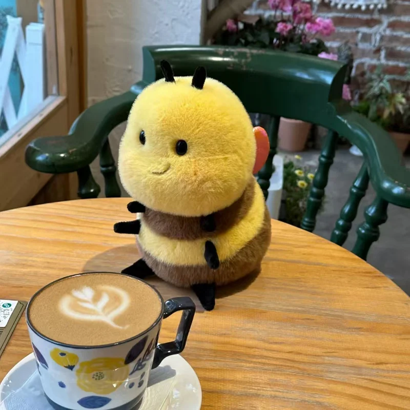Peluche adorabile ape da miele da 20 cm, morbido e carino peluche con api primaverili, regalo di compleanno perfetto per bambini, ragazze, ragazzi 26 Peluche adorabile ape da miele da 20 cm, morbido e carino peluche con api primaverili, regalo di compleanno perfetto per bambini, ragazze, ragazzi 26