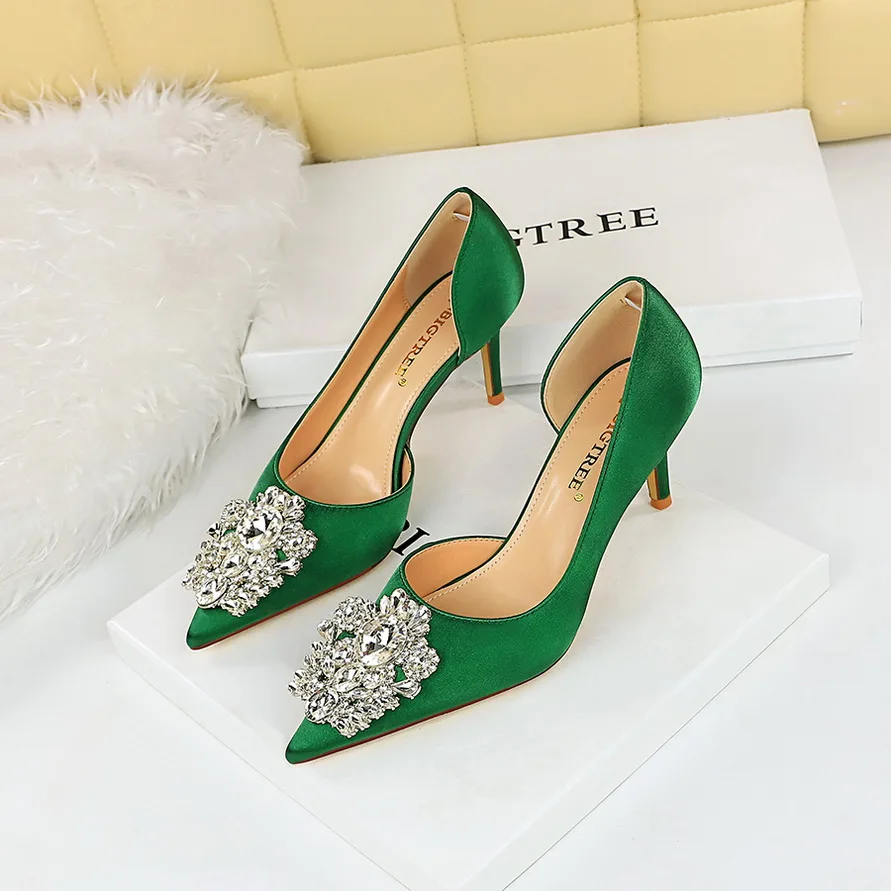 

Туфли BIGTREE женские на высоком каблуке 7 см, шелковые атласные туфли-лодочки, блестящие, с заостренным носком, для свадьбы, вечеринки, клуба, зеленые, золотые