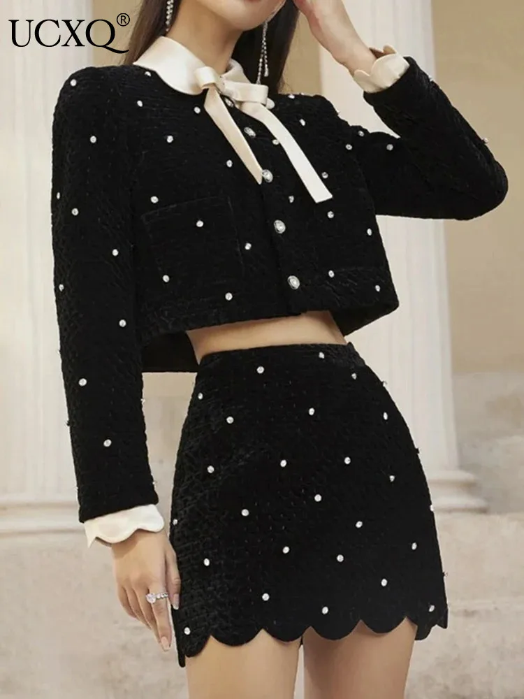 

UCXQ элегантные черные комплекты модные кружевные весенние шипованные бриллиантами куртка с бантом короткая юбка комплект из двух частей для женщин 2024 весна лето 3A9151