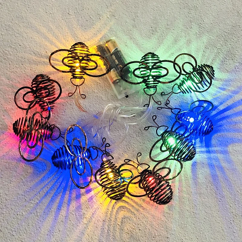 Рисунок 3 - Сказочная гирлянда с пчелами