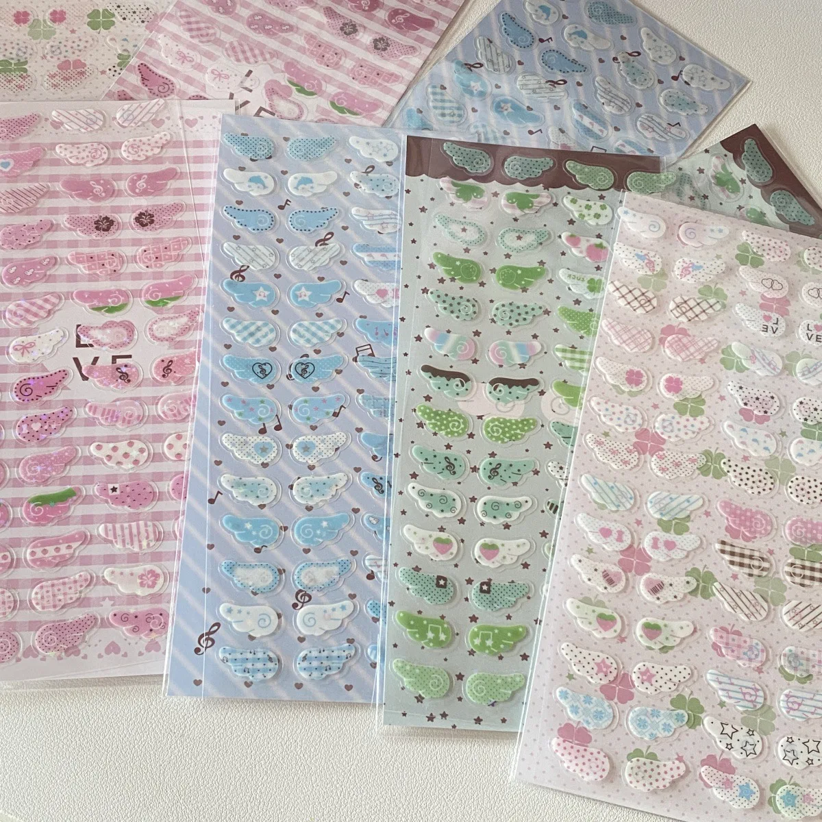 Stickers Puffy Ailes et Nuages Pastel - Déco Créative