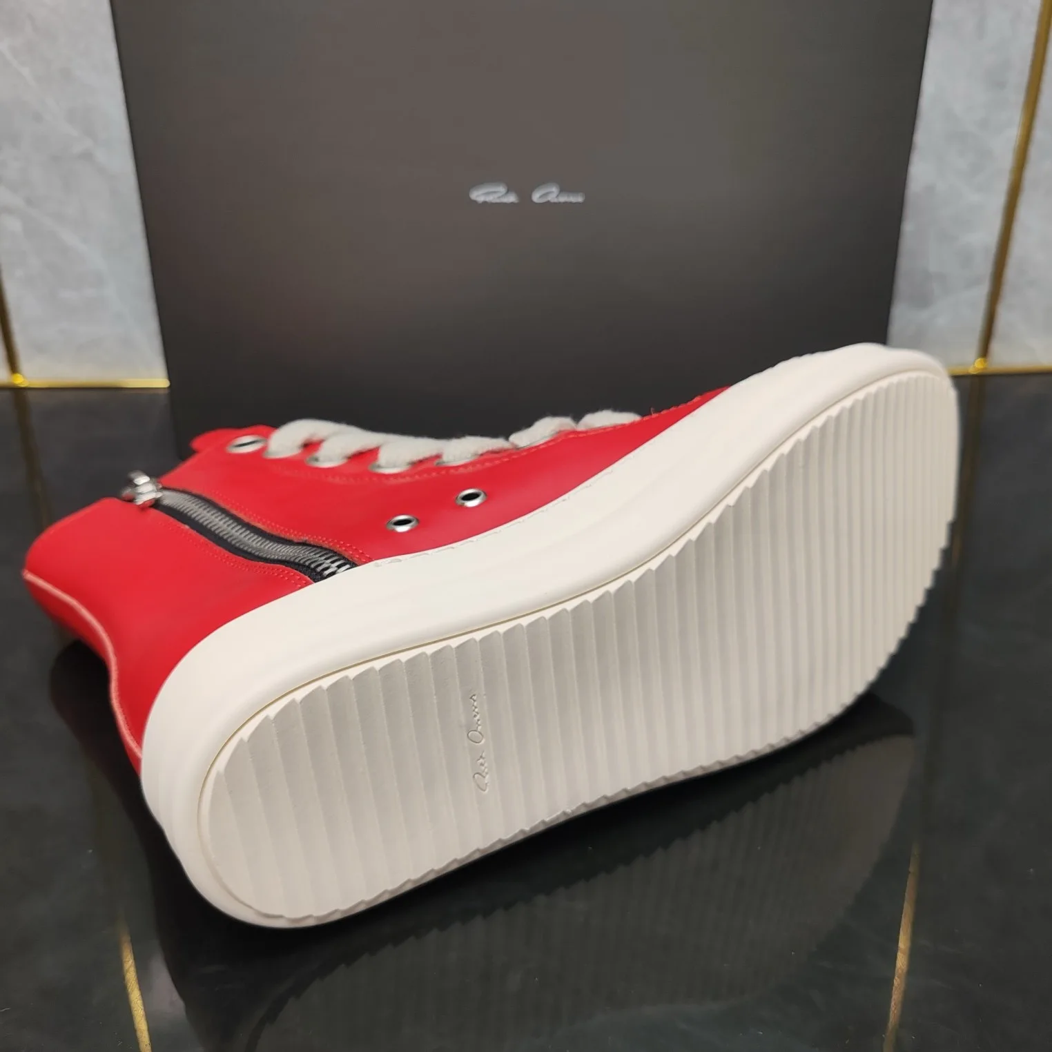 Ricks shoes leather Harajuku style high-top boots retro red lovers shoes with thick soles and non-slip with zippers.