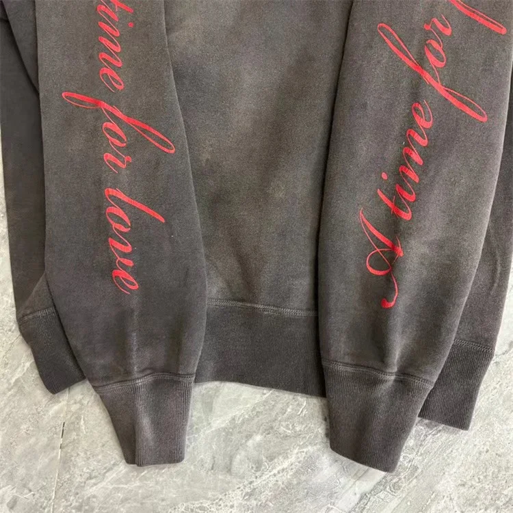 Рисунок 4 - Уличная одежда, винтажные свитшоты в стиле Св. Майкла