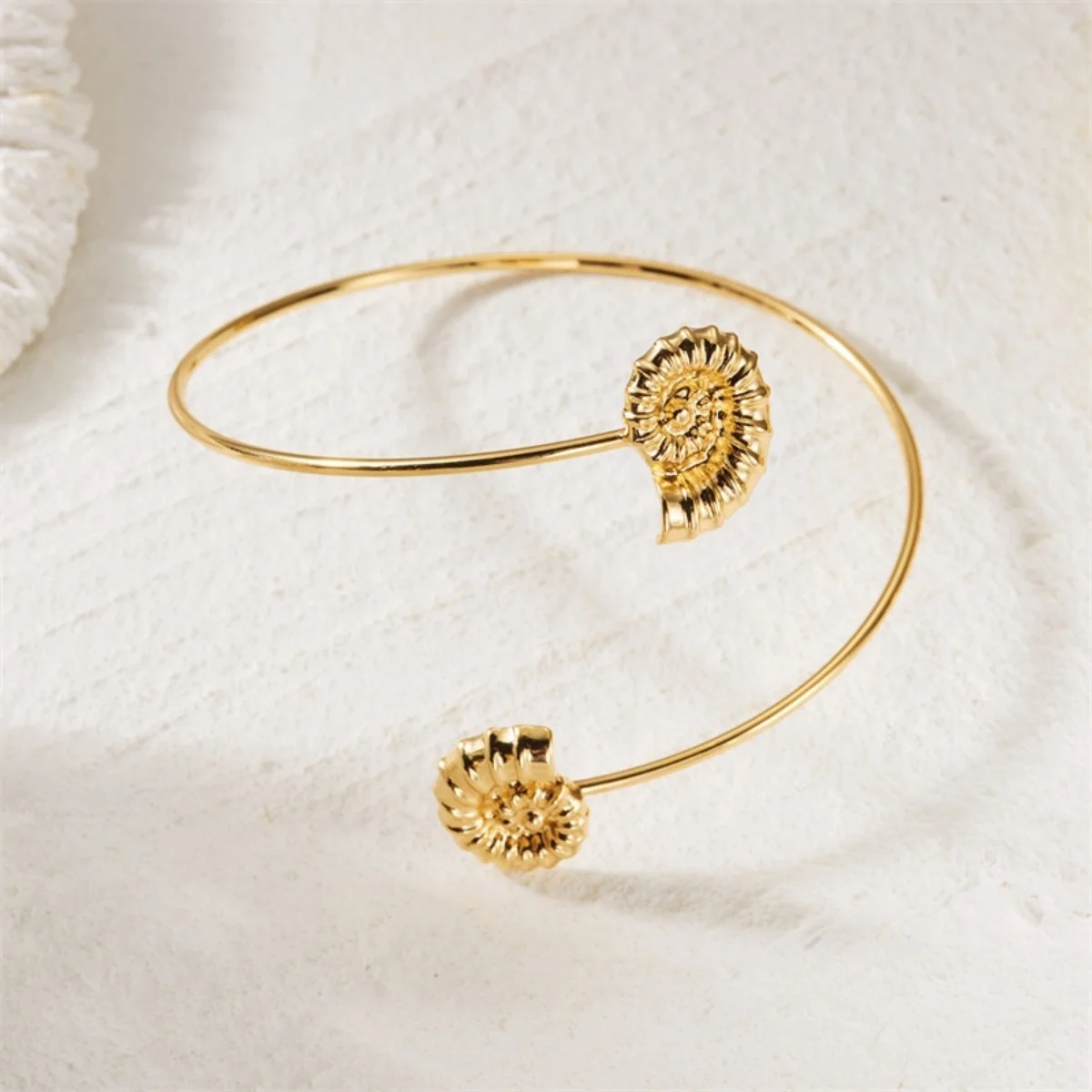 Metallische Seestern-Muschel-Armreifen für Damen und Herren, strukturierte Muschel-Stern-Armreifen, offener Armreif, Sommer-Strandparty-Schmuck – Detail 20