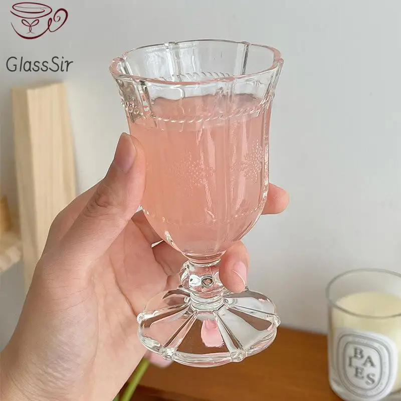

2Pcs Ins Vintage Relief Goblet Wine Glass Transparent Cocktail Glass Home Wedding Party Champagne Glass Creative Gifts 110Ml