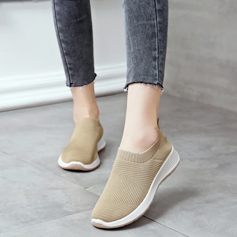 

Fashion Women Shoes Casual Shoes New Comfortable Flats Loafers Women Solid Color Soft Sole Breathable Lightweight Mesh Sneakers