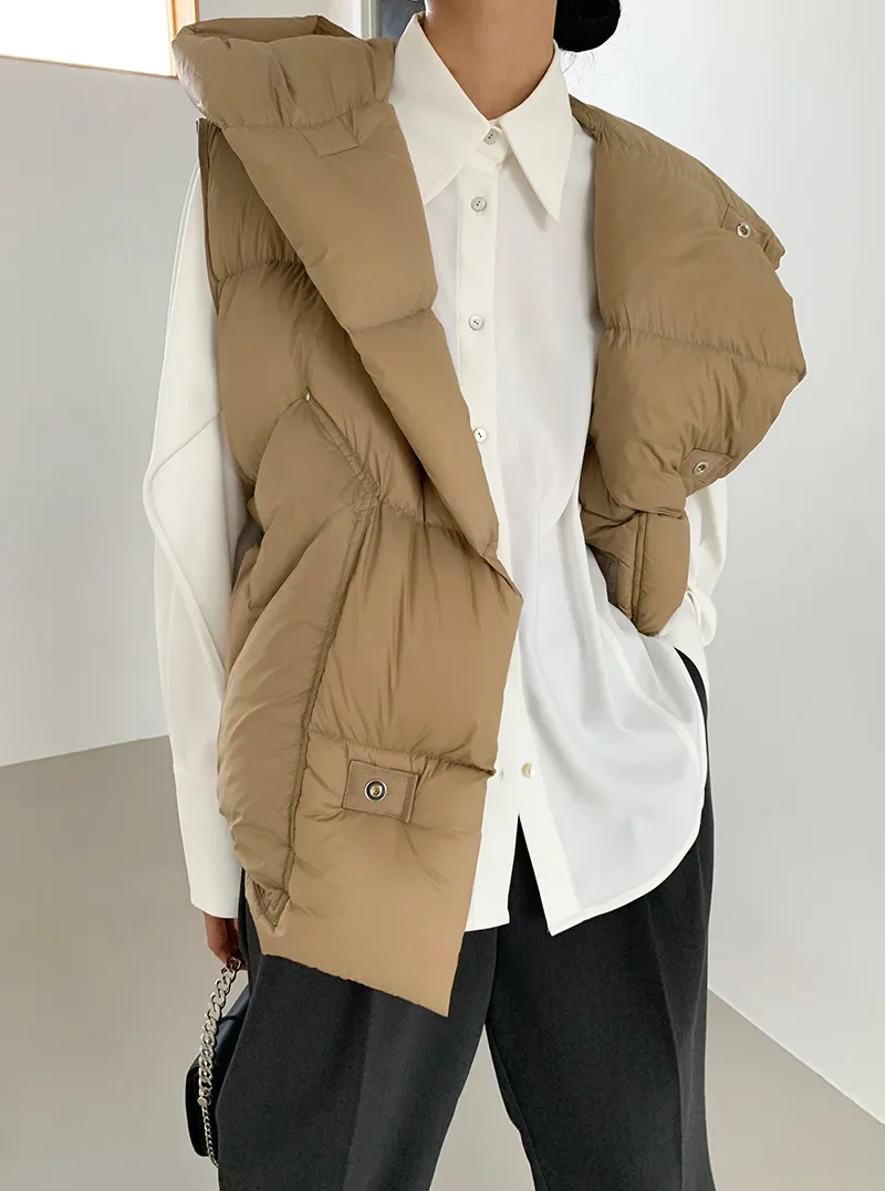 

QIWN Autumn Winter Down Vest Hooded Waistcoat Khaki Down Sleeveless Jacket Warm Streetwear Pockets Oversize Puffer Coat Outwear