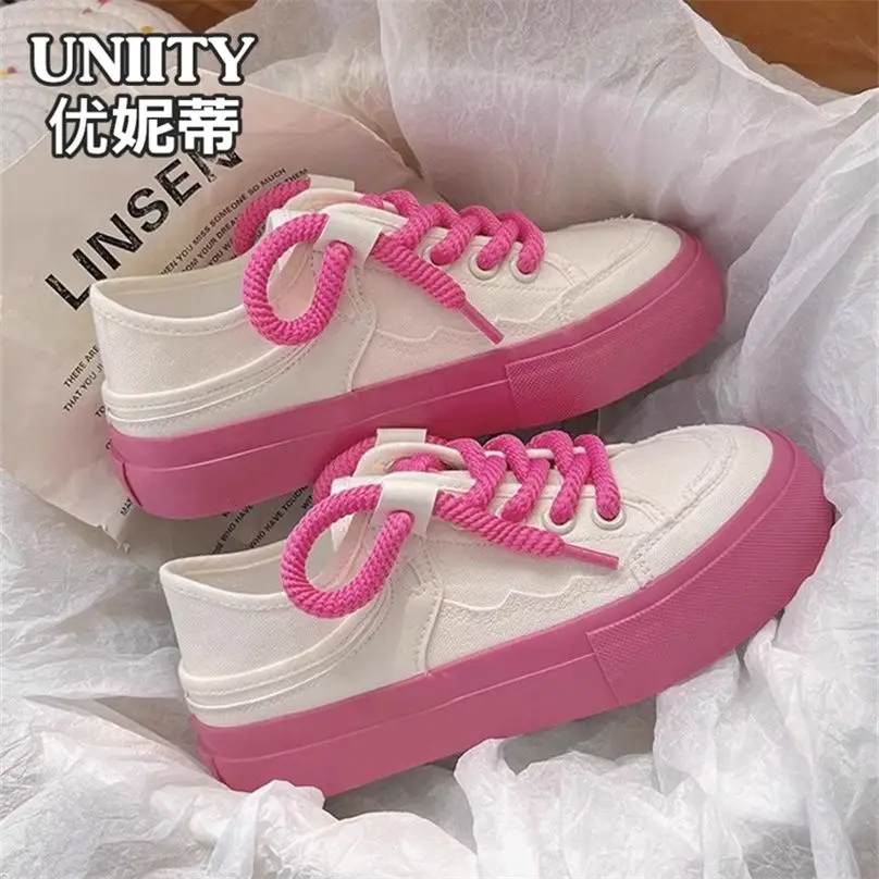 Sweet Ins Fashion Canvas Shoes Female Girly Heart Student Board Shoes Casual All Match Soft Comfortable Sneakers Y2k Girls Gifts 4