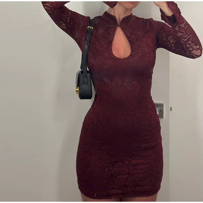Sexy Spitzen-Minikleid für Damen mit hohem Kragen, Schlüsselloch-Ausschnitt, ausgestellten langen Ärmeln und Hüftbetonung – Elegante Club-Kleider für Damen, Frühjahr 2026, Neu – Detail 11